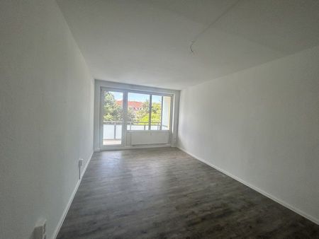 2 Zimmerwohnung mit Balkon wartet auf Dich - Foto 3