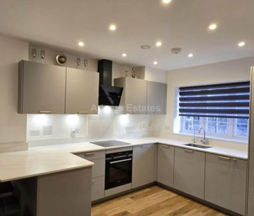 3 bedroom link detached house to rent - Photo 5