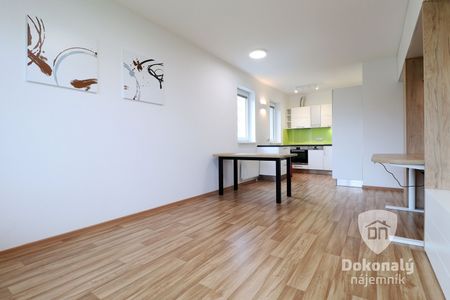 Pronájem bytu 2+kk 56 m² - Photo 2