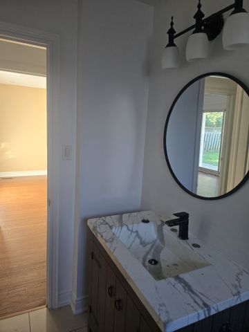 For Lease - 73 Adeline Avenue, New Tecumseth, Ontario - Photo 2