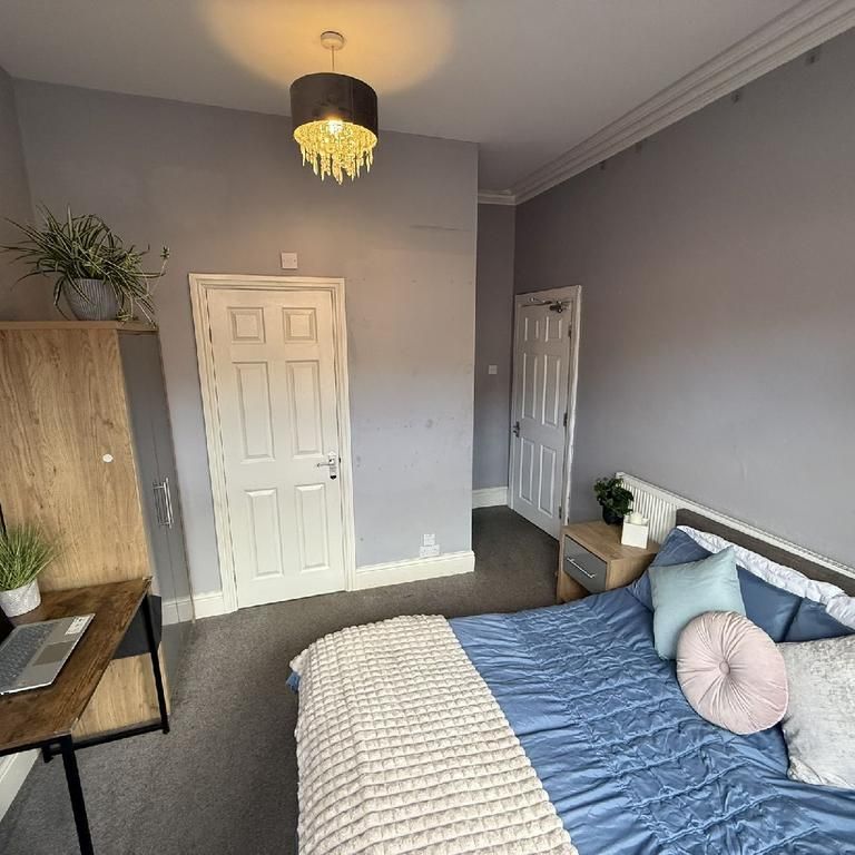 4 bedroom house to rent - Photo 1