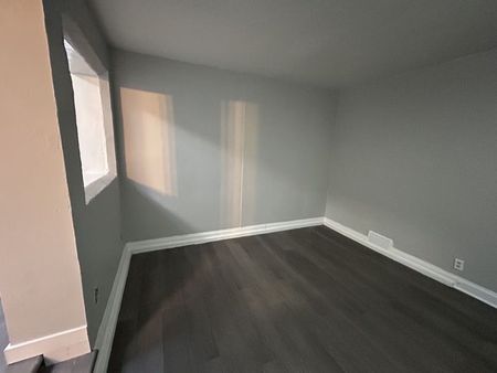 For Lease - 10140 Yonge Street Unit# 5, Richmond Hill, Ontario - Photo 4