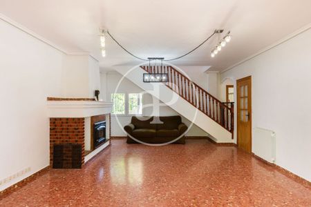 Luxury Villa for rent in L'Eliana, Valencia - Photo 2