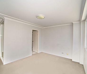 High Rise Living! - Photo 1