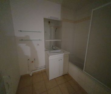 Location Appartement 3 pièces 71m² VALENCIENNES 59300 - Photo 5