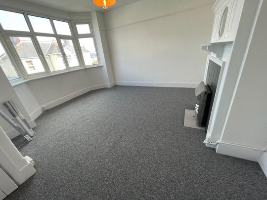 Kimberley Road, Bournemouth - Photo 1