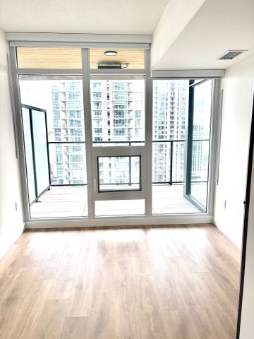 For Lease - 1 Concord Cityplace Way Unit# 2109, Toronto, Ontario - Photo 5