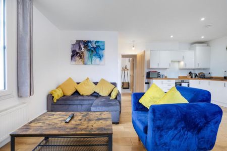 2 bedroom apartment to rent - Photo 2