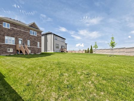 For Lease - 60 Season Crescent, Wasaga Beach, Ontario - Photo 3