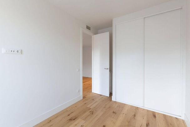 1 bedroom luxury Apartment for rent in Madrid, Spain - Photo 1