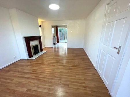 3 bedroom terraced house to rent - Photo 2