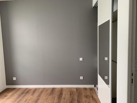 APPARTEMENT T3 en TRIPLEX POITIERS - SECTEUR GARE - Photo 2