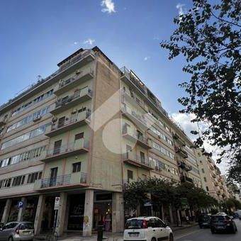 6 locali in affitto - Photo 1
