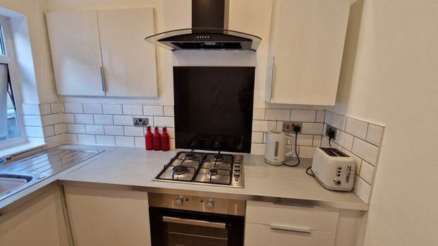 2 bedroom apartment to rent - Photo 1