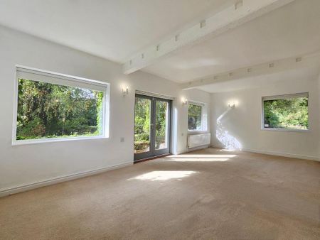 4 bedroom detached house to rent - Photo 3