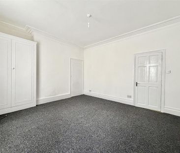 4 bedroom house to rent - Photo 1