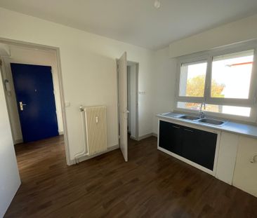 Location - Appartement T3 - 59 m² - Montbéliard - Photo 4