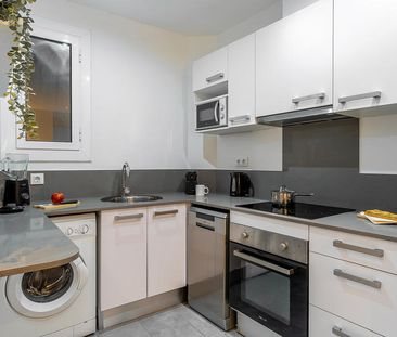 Cosy 1-Bedroom Apartment with Separate Study in Eixample - Photo 3