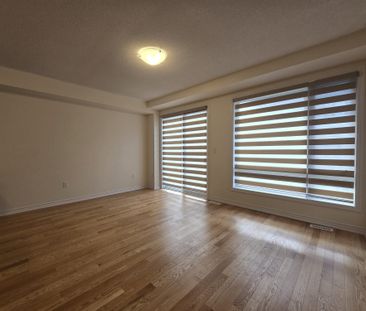 For Lease - 36 Lake Trail Way, Whitby, Ontario - Photo 2