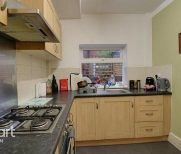 1 bedroom in a house share to rent - Photo 3