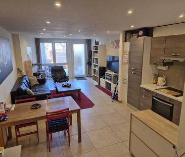 Loft de 2.5 pièces au rez-de-chaussée - Photo 2