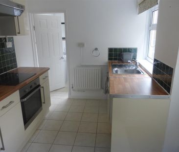 Penydre, NEATH - Photo 1