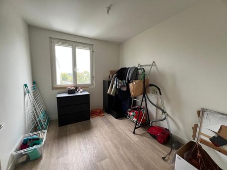 Location Appartement 4 Pièces 80 m² - Photo 4