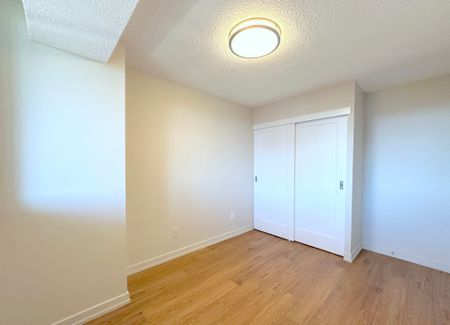 For Lease - 165 La Rose Avenue Unit# 811, Toronto, Ontario - Photo 4