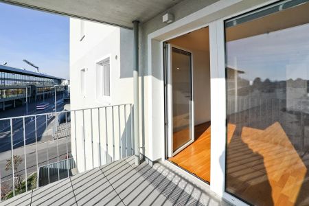 Perfekte 3-Zi-Wohnung mit Balkon, Einbauküche & Aufzug - Photo 5