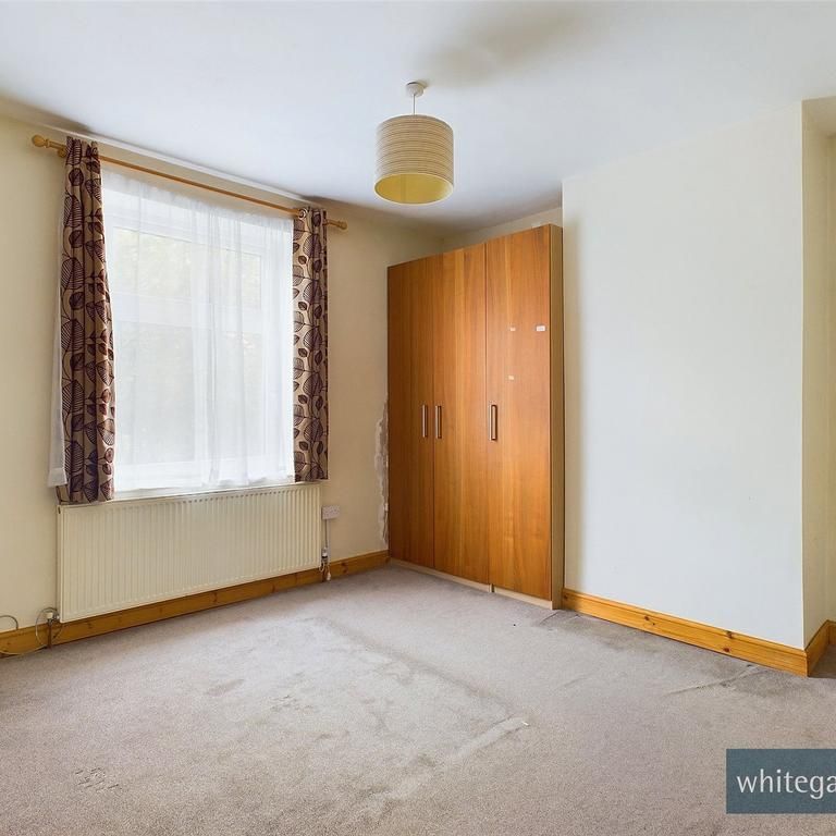 2 bedroom terraced house to rent - Photo 1