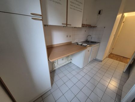 Location Appartement 2 pièces 44m² LILLE 59800 - Photo 3