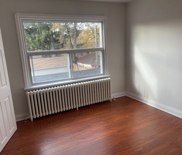 For Lease - 362 O'Connor Drive Unit# 2, Toronto, Ontario - Photo 5