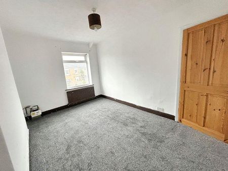 2 bed upper flat to rent in NE63 - Photo 3