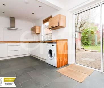 3 bedroom semi-detached house to rent - Photo 2