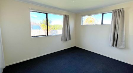 Avondale, 4 bedrooms 50 Tony Segedin Drive - Photo 3