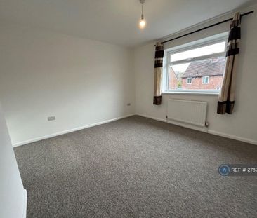 3 bedroom semi-detached house to rent - Photo 6