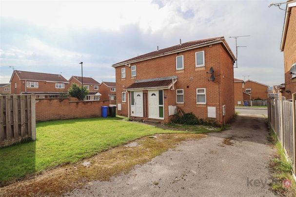 1 bedroom flat to rent - Photo 1