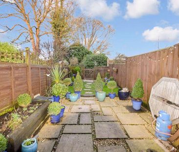 2 bedroom terraced house to rent - Photo 5