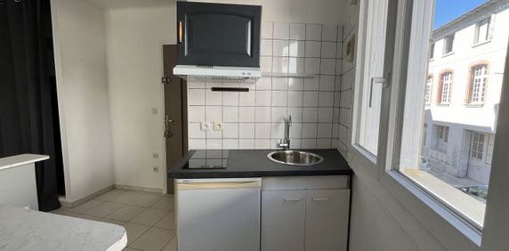 Location Appartement 1 pièce 15m² - Photo 2