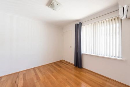 “Spacious Family Home” - Photo 3