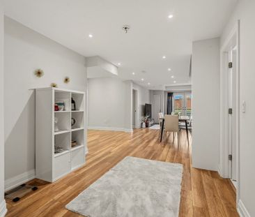 For Lease - 55 Marbrook Street, Richmond Hill, Ontario - Photo 2
