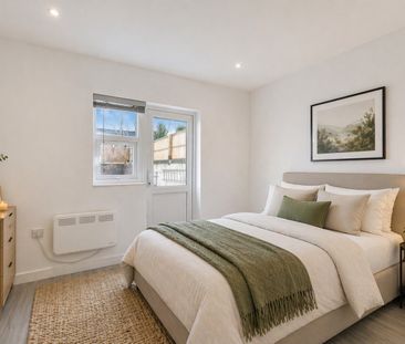 Studio Flat, Birkbeck Road, W3 - Photo 5