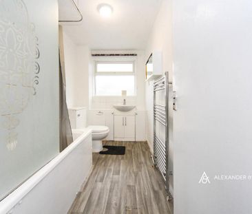 3 bedroom terraced house to rent - Photo 5