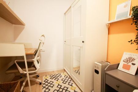 Carrer d'Aribau, Barcelona, Catalonia 08036 - Photo 4