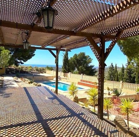 Luxury 5 room Detached House for rent in Aigues, Valencia - Photo 2