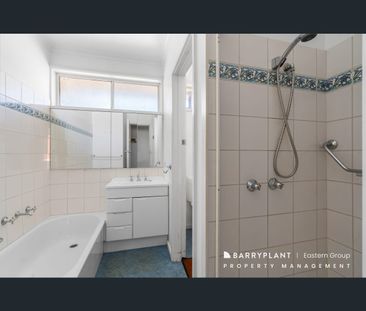 3/5 Cootamundra Crescent, Blackburn, Vic 3130 - Photo 4