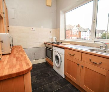 2 bedroom property to rent - Photo 4