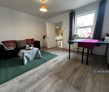1 bedroom flat to rent - Photo 2
