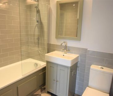 Slough Road, Datchet, Slough,SL3 - Photo 5