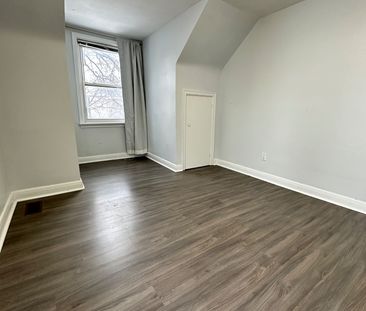 For Lease - 218 Finch Avenue Unit# Main, Toronto, Ontario - Photo 3